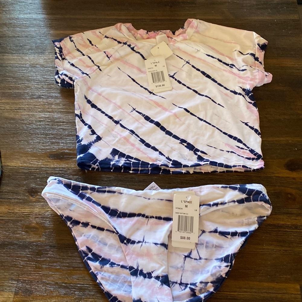 L*Space Women’s Wildflower Bikini Top, Liberty Tie Dye, Medium. Retail $130